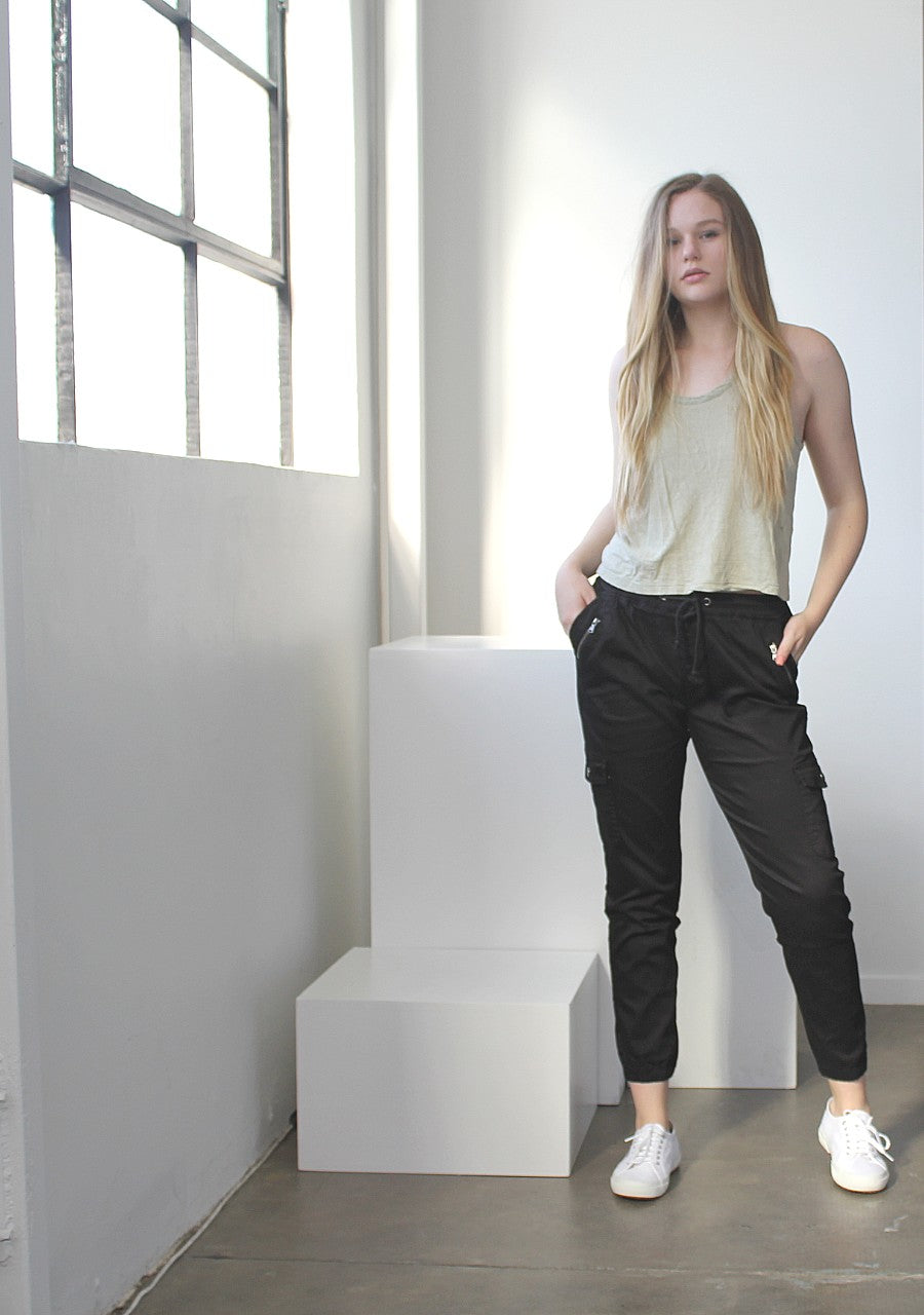 Joey Joggers in black – women’s relaxed everyday joggers