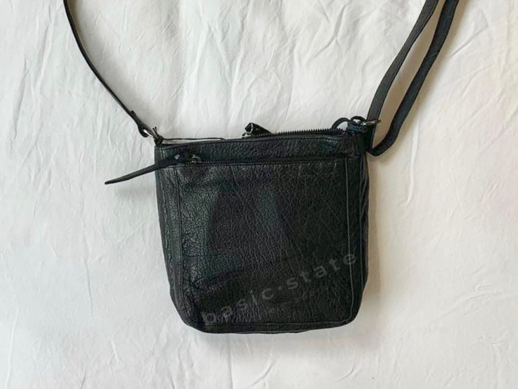 Buy Rugged Hide Pam Bag in Black Basic State